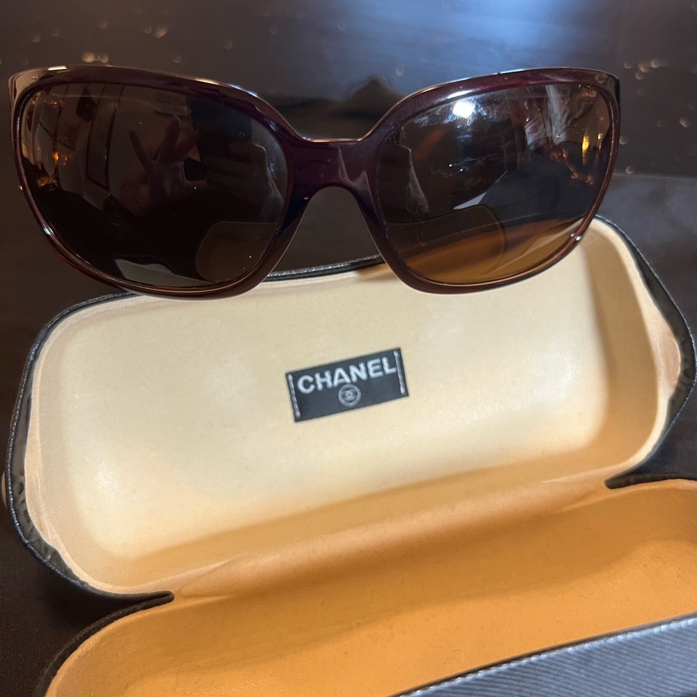 Authentic CHANEL Sunglasses Brown/Dark Red and Gold Logo Model 6014 - Picture 3 of 14
